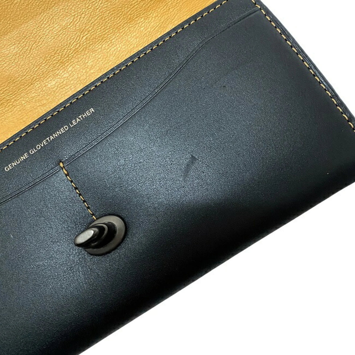 Black Glovetanned Leather Bi-Fold Long Wallet K687