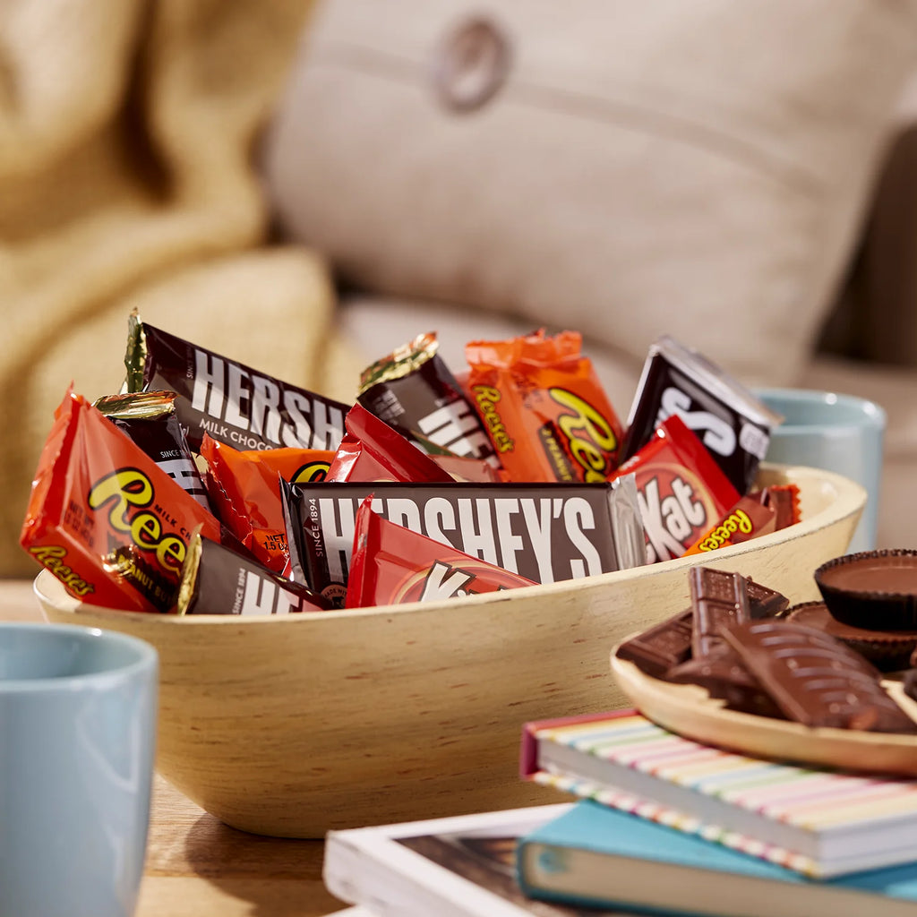 Milk Chocolate Assortment Candy Bars, Individually Wrapped, 45 oz, 30 Piece W76112