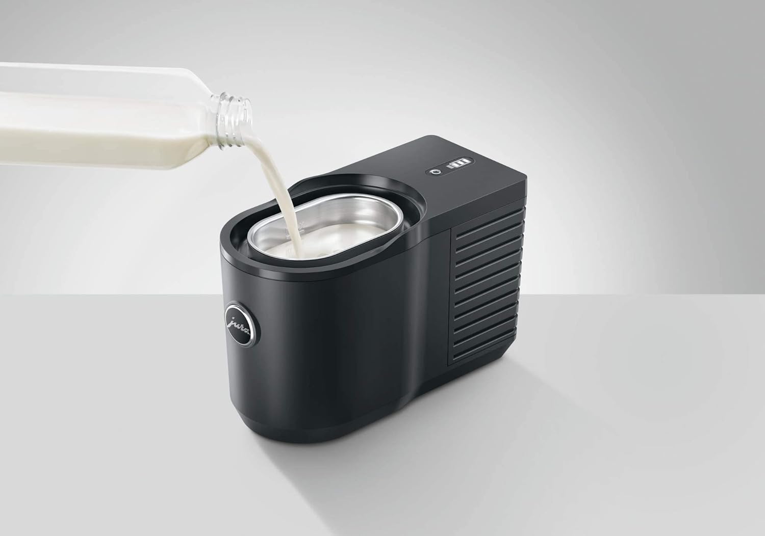 0.6L Black Compact Milk Cooler K133767