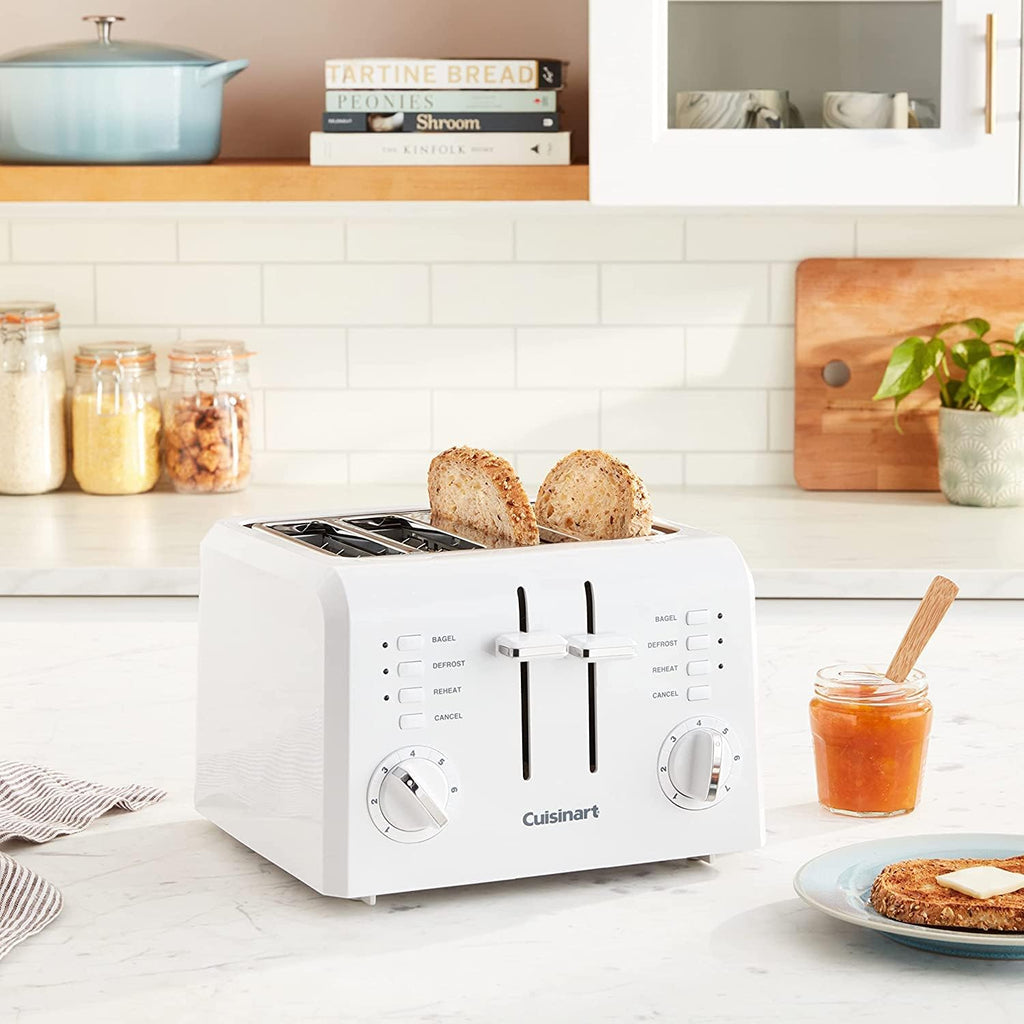 White 4-Slice Compact Plastic Toaster G517