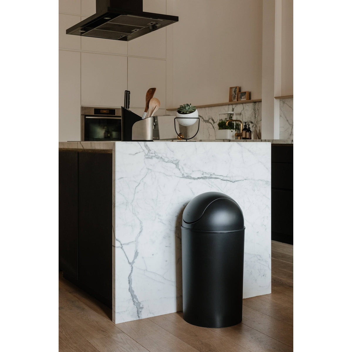 Pewter Can R668623