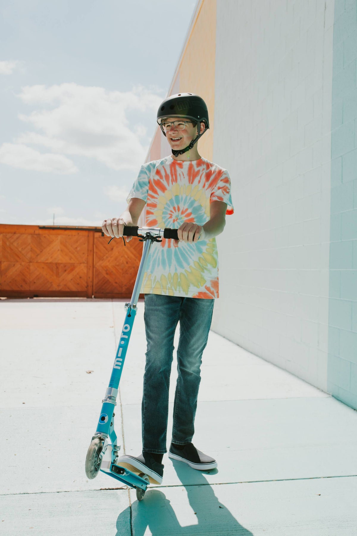 Ocean Blue LED Scooter X1113