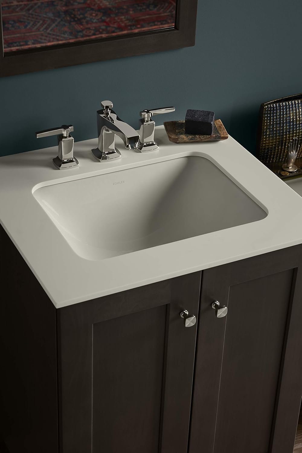 White Under-Mount Bathroom Sink C3272
