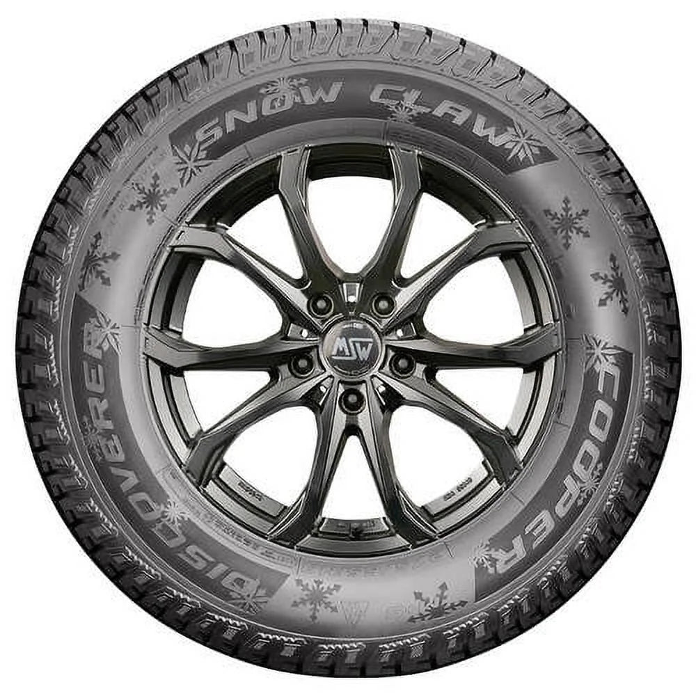 275/65R18 116T Winter Light Truck Tire D645930