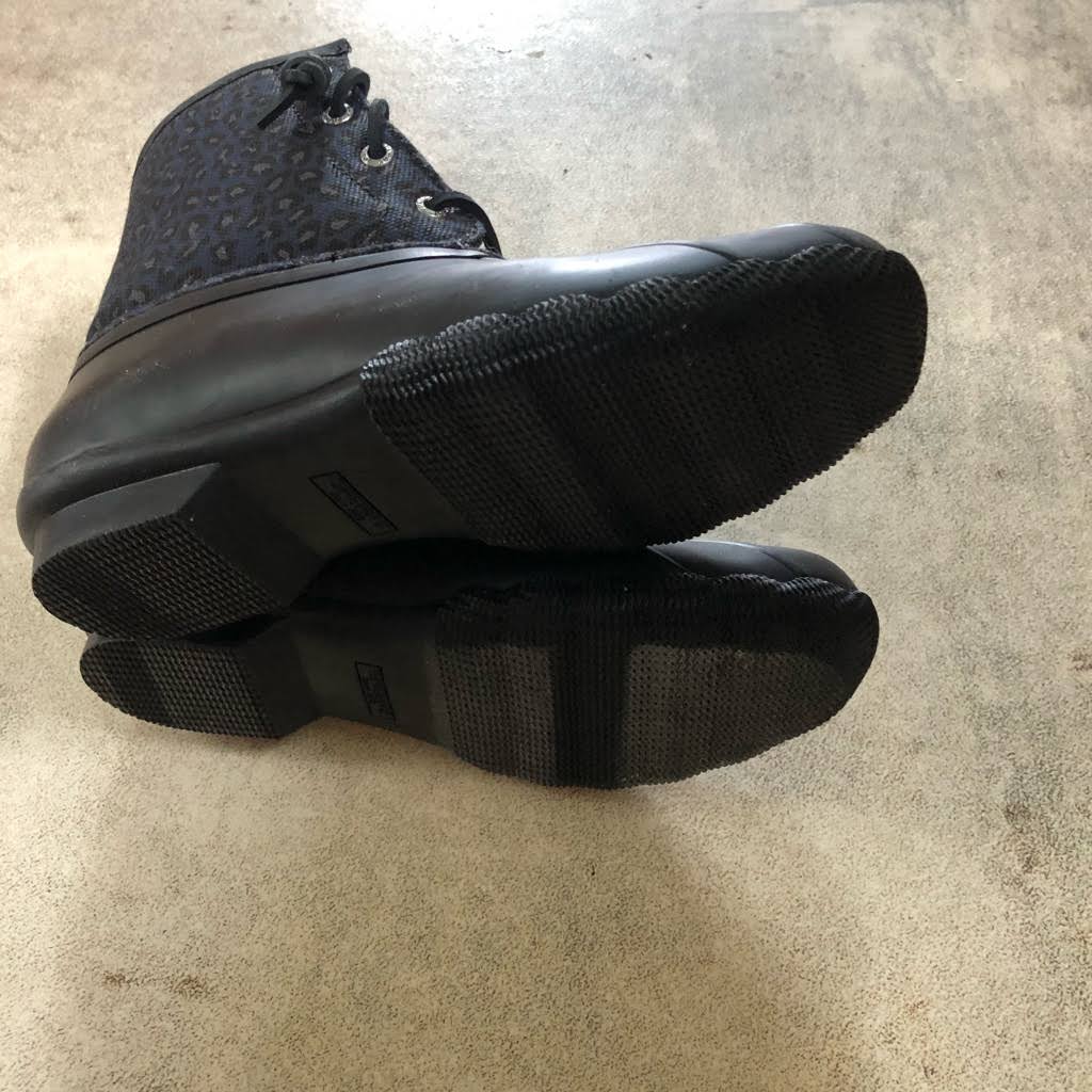 Navy/Cheetah 7.5 M (B) Boots T315