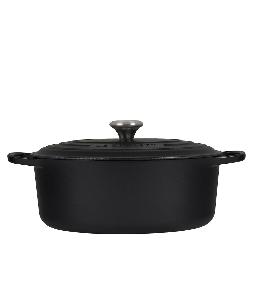 6.75-Quart Cast Iron Oval Dutch Oven Y238